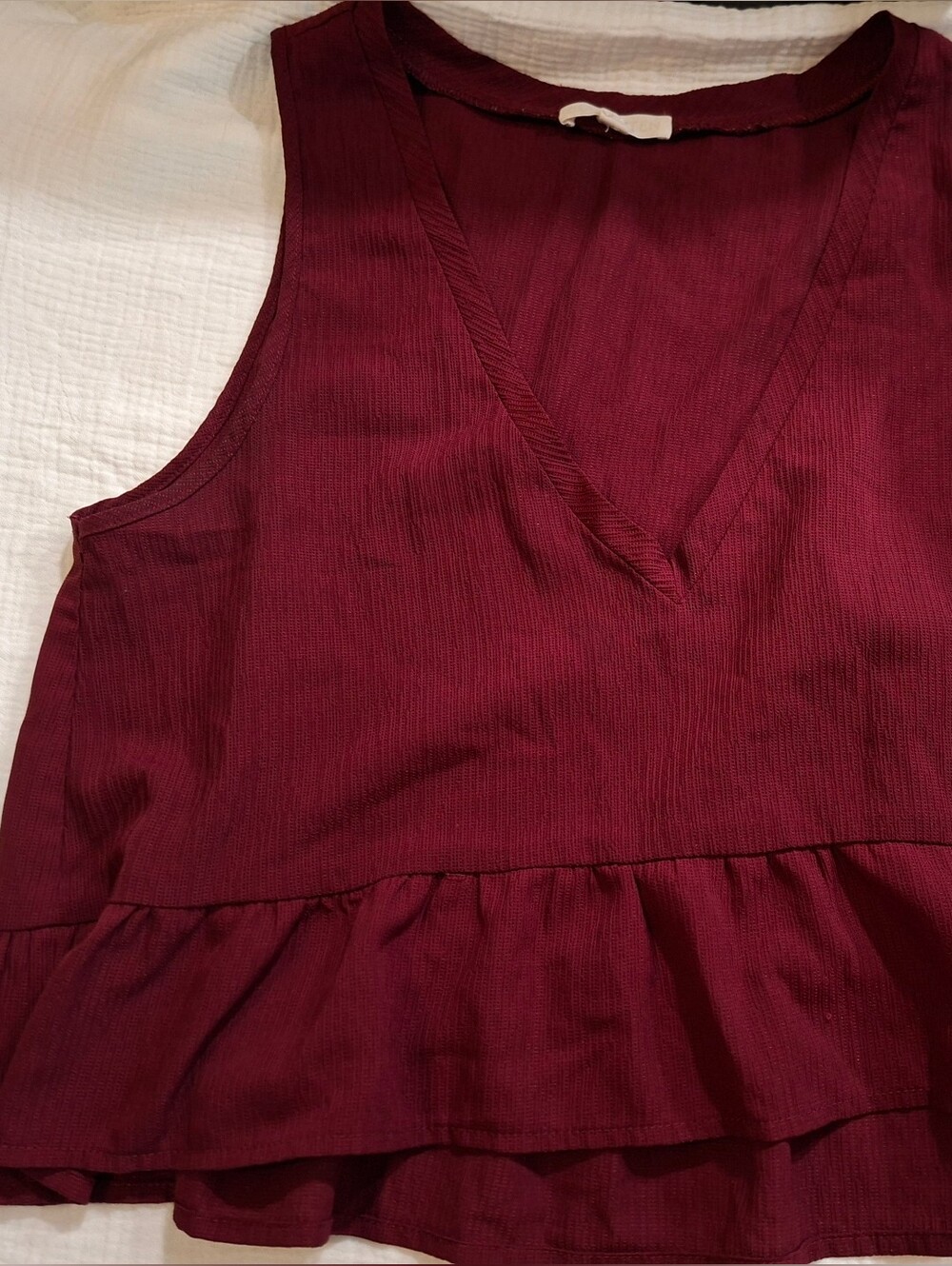 V-Neck Ruffled Sleeveless Top - Wine
